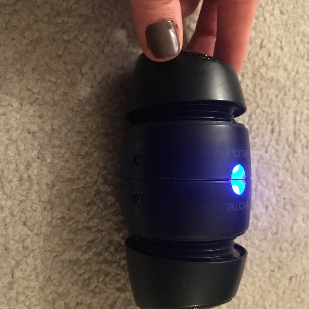 Ihome mini speakers